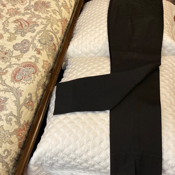 &TROUSERS Brand, Black Cotton Cigarette Trousers with a Kiss of Spandex Sz 2 - Picture 3 of 15